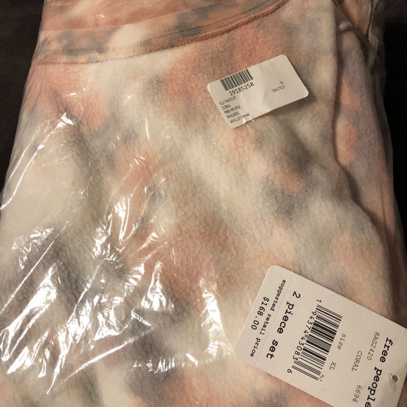 Kelly Washed Set - Picture 3 of 5